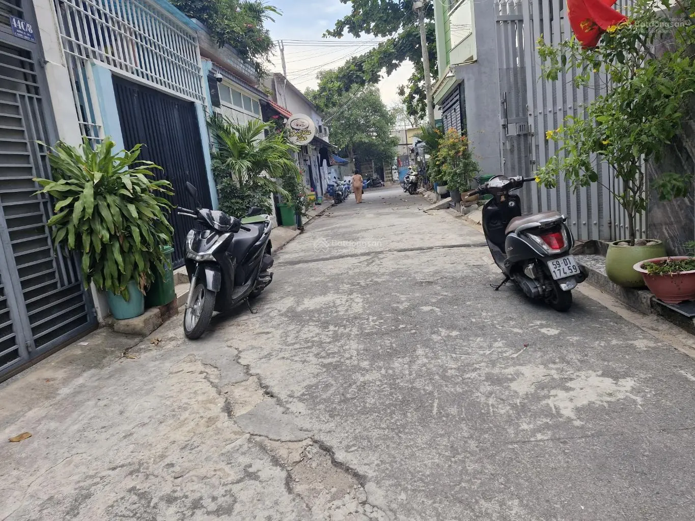 Nhà đẹp 4 tầng kế cao đẳng công thương-đường 22 phước long b q9-hẻm xe hơi 7 chỗ-6tỷ8 thương lượng