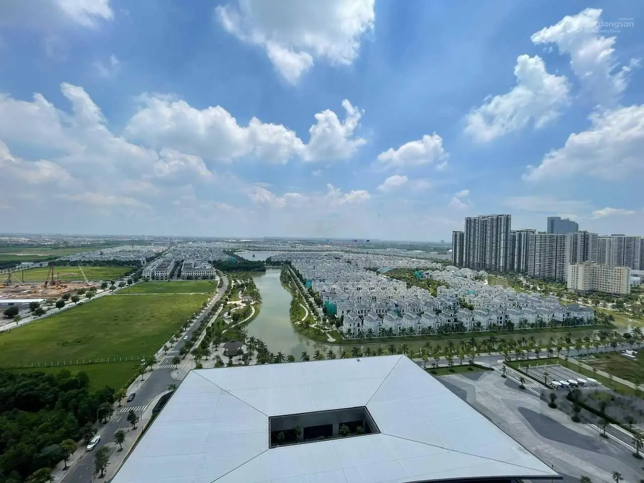 Căn Hộ 2 Ngủ Góc Pavilion Vinhomes Ocean Park 64m2 View Biệt Thự Đẹp Giá 3.75 Tỷ Bao Phí