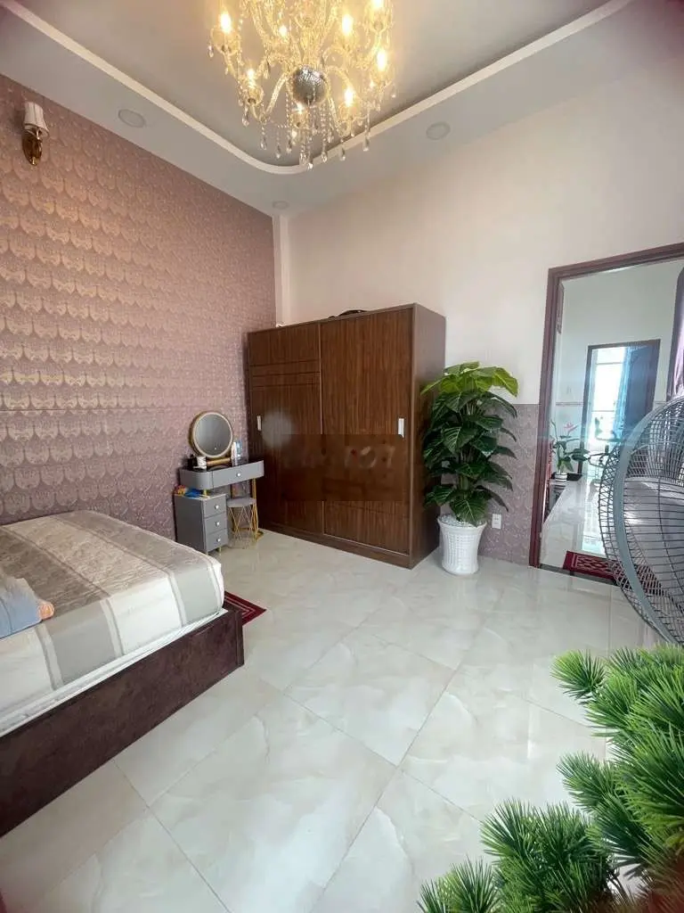 DIỆN TÍCH KHỦNG- GIÁ TỐT- BÁN NHÀ 100M2- 2 TẦNG HXH TÔ KÝ CHỢ CẦU Q12-