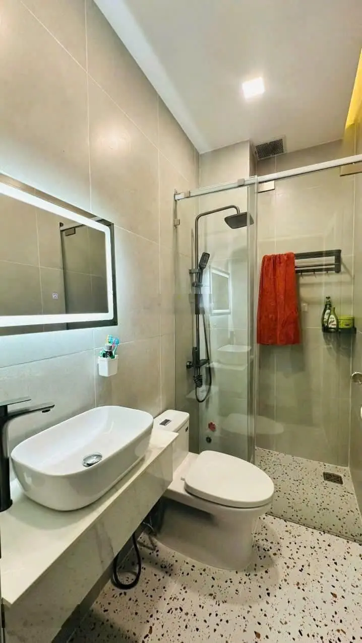 NHÀ NGỢP BÁN GẤP Vĩnh Hội, 1,79 tỷ, 52m2, 2PN, 2WC, Quận 4, HCM