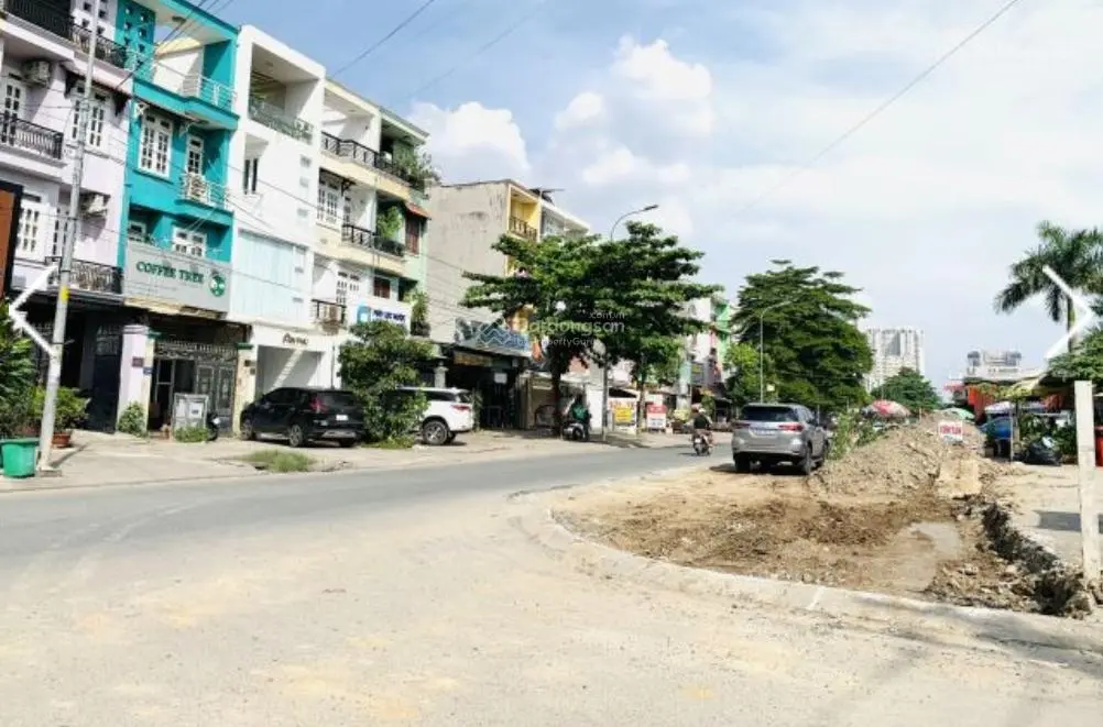 Bán nhà 1 triệt 2 lầu mặt tiền đường Nguyễn Hoàng Q.2 giá 25 Tỷ