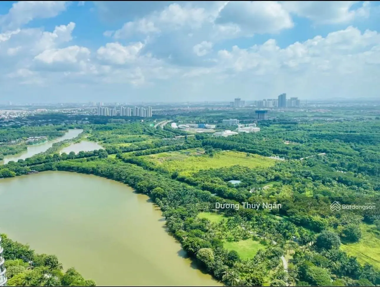 Landmark: Bán căn hộ 2PN 73,84m2 - có ban công hoa - 4,5x tỷ bao phí
