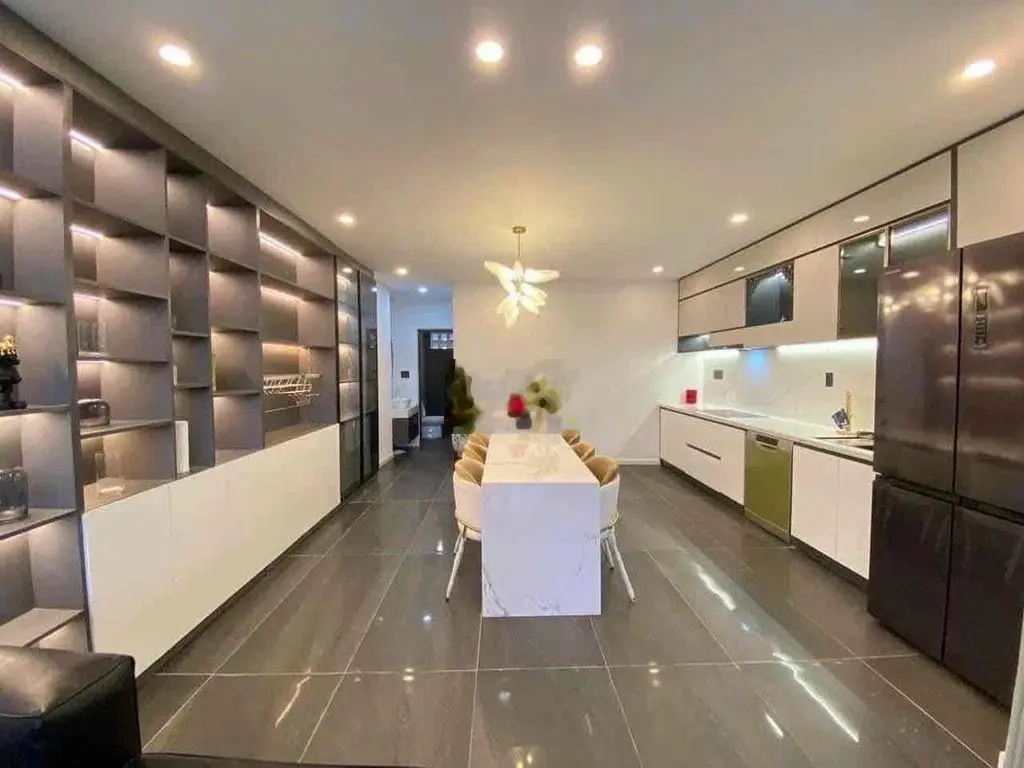 Bán nhà 3 Tầng MT ĐINH ĐỨC THIỆN - Full nội thất