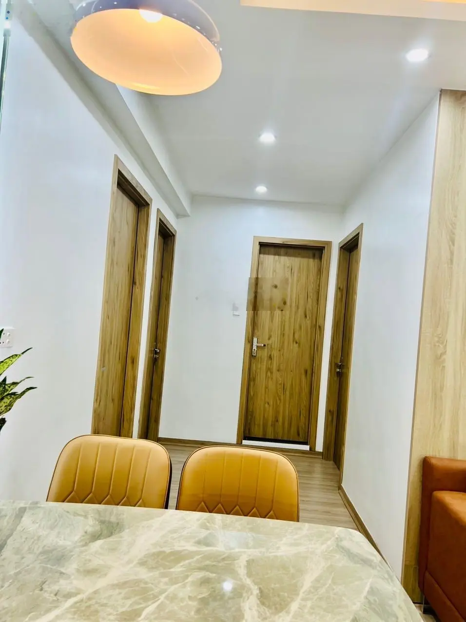 Chính chủ gửi bán căn hộ Nơ3 Bán đảo Linh Đàm, tầng thấp view thoáng, full nội thất 80m 3pn 2vs