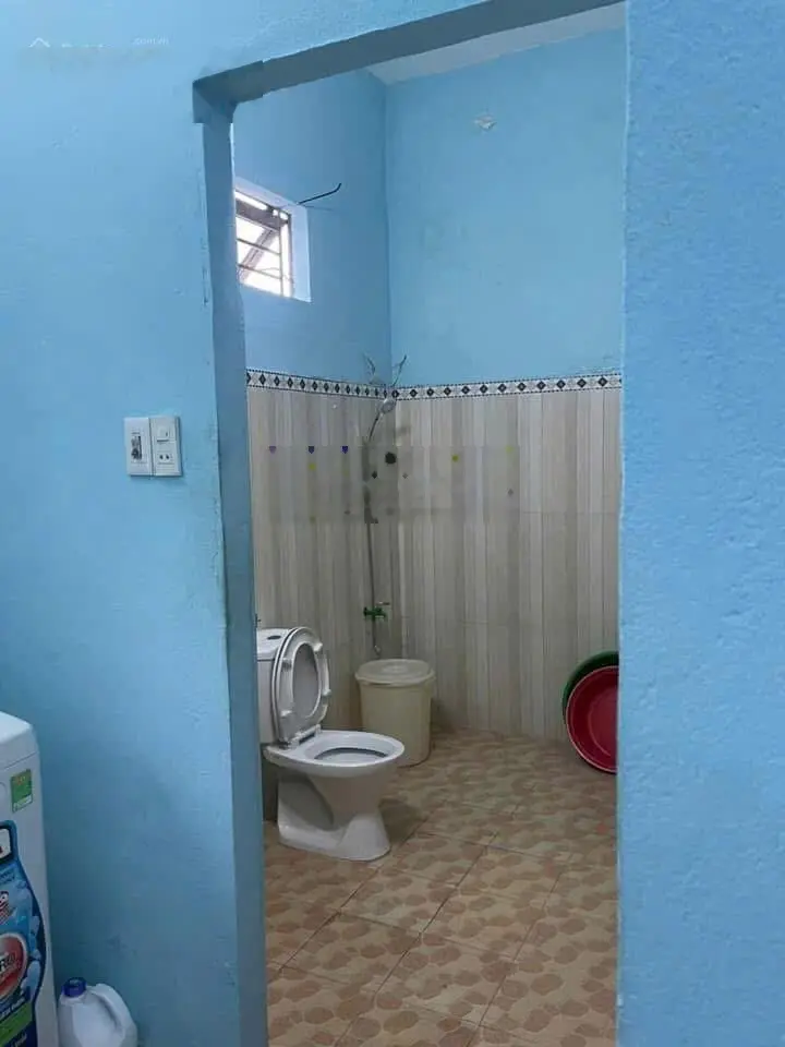Cần bán gấp căn nhà mặt tiền đường Dương Bá Cung, giá chỉ 3 tỷ 200 TL