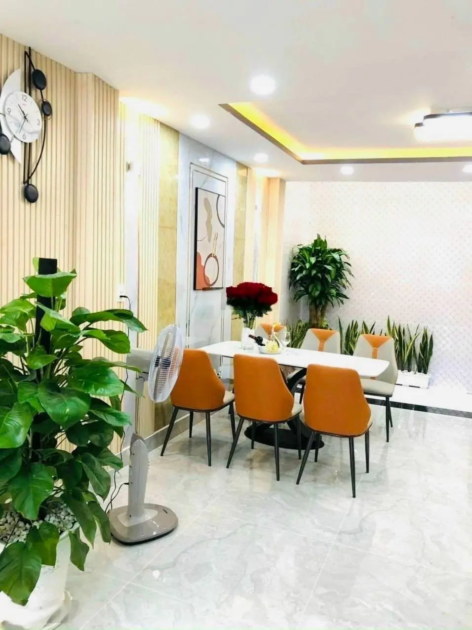 Kẹt vốn bán gấp nhà Nguyễn Tiểu La, Phường 8, Quận 10. Giá 3 tỷ 550. Sổ hồng. LH 0904 430 *** Minh