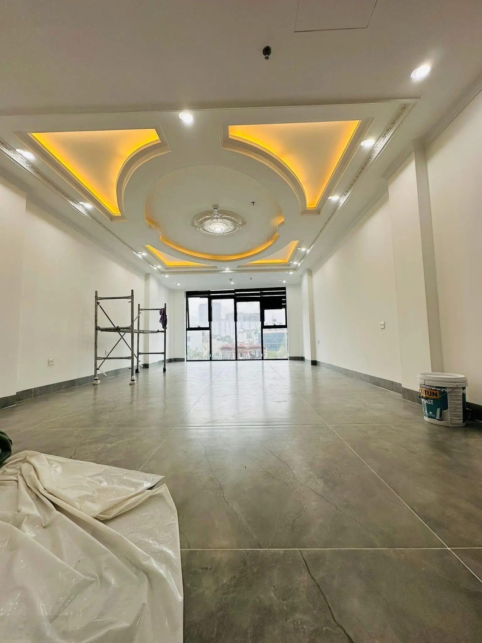 Bán Nhà Mặt Phố Hồ Tùng Mậu Cầu Giấy.70m x8 tầng. Mặt tiền.5.4m. Giá = 39 tỷ