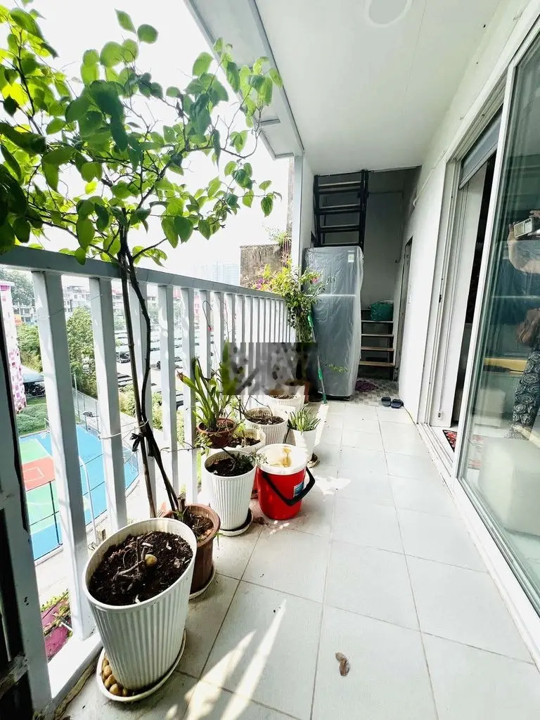 Bác Thảo cần bán Căn hộ gần Làng Quốc tế Thăng Long, DT: 57m2, 2PN.
