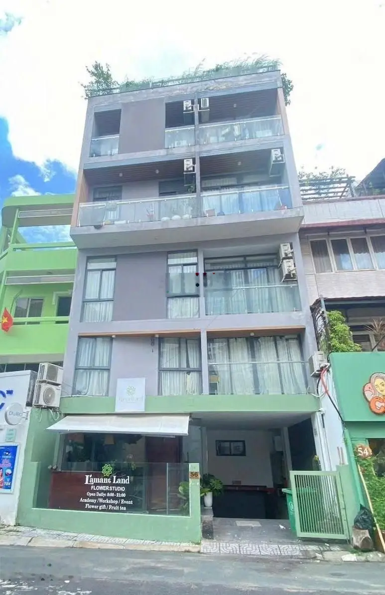 Bán Tòa Căn hộ Dòng tiền Cao Cấp, Mặt phố Trịnh Công Sơn, 210m2 x 8T, Tầng hầm thang máy, view Hồ