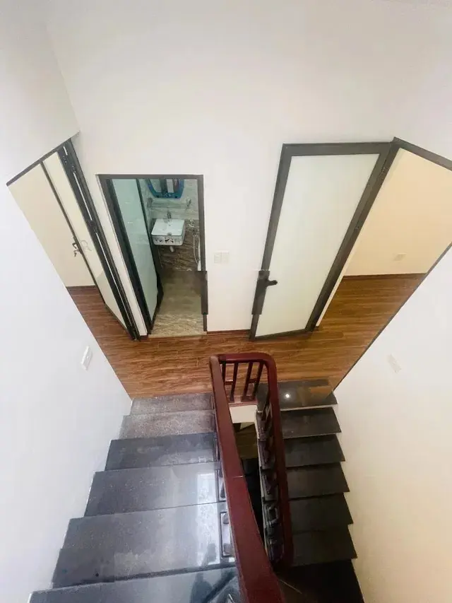 Bán nhà Láng - DT 43m2 - 4 tầng - MT 4.5m - 10 tỷ
