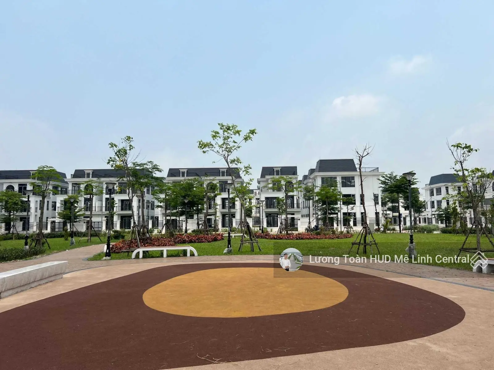 Cần bán nhanh siêu phẩm căn biệt thự SL300m2 có căn 15% tiến độ HĐMB. Giá từ 50tr/m2 căn đẹp ko lỗi