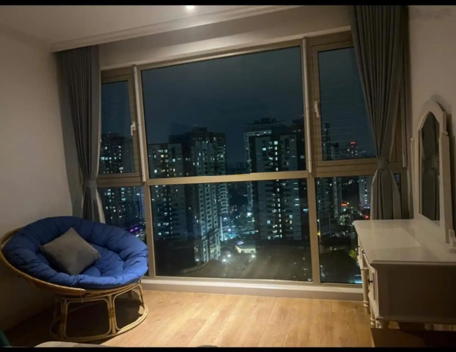 chính chủ gửi bán căn hộ 172m2 đẹp nhất chung cư Mandarin Garden