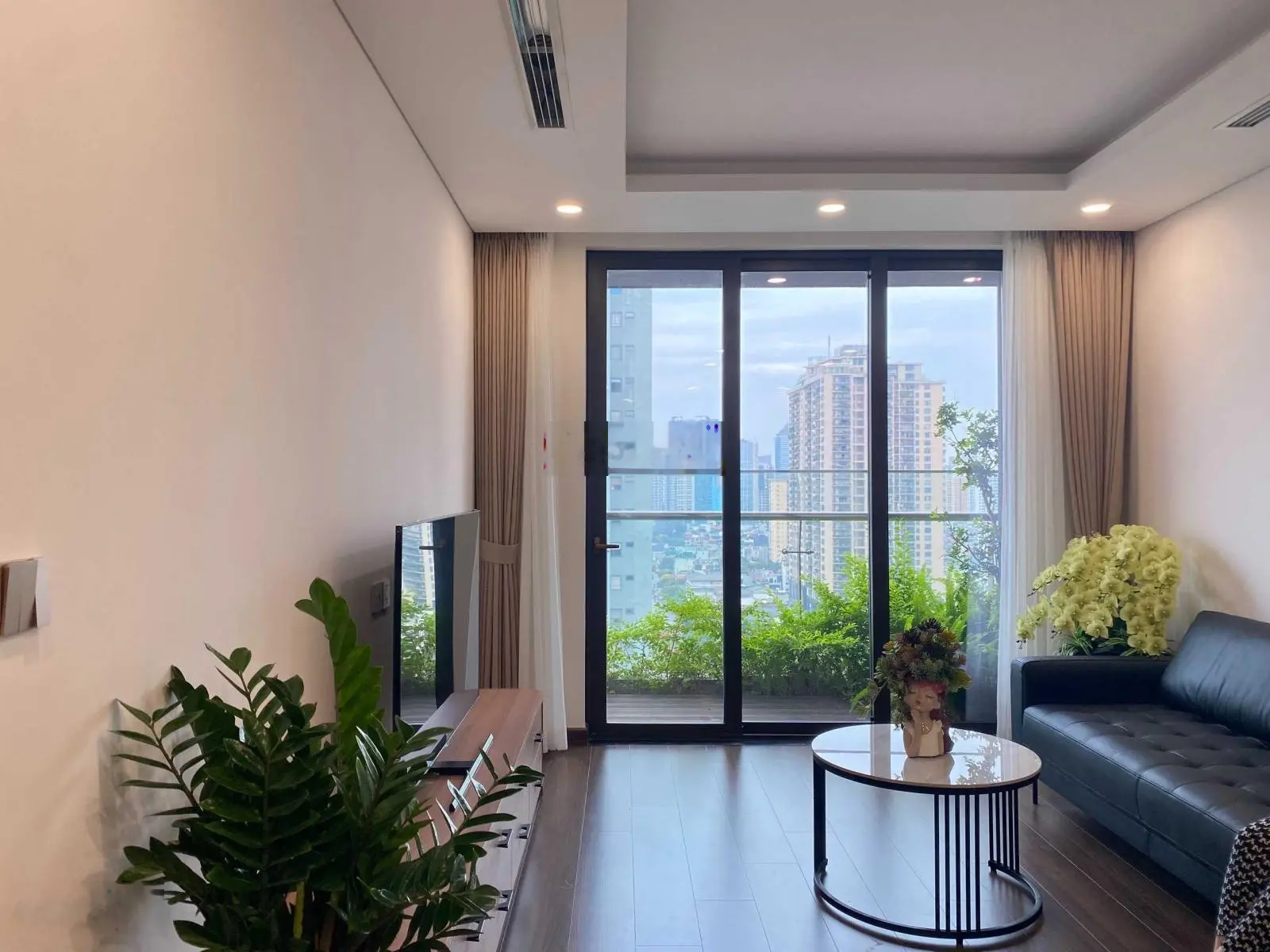 Bán căn hộ 3 phòng ngủ tại Green Diamond 93 Láng Hạ, Đống Đa. Diện tích 91m2