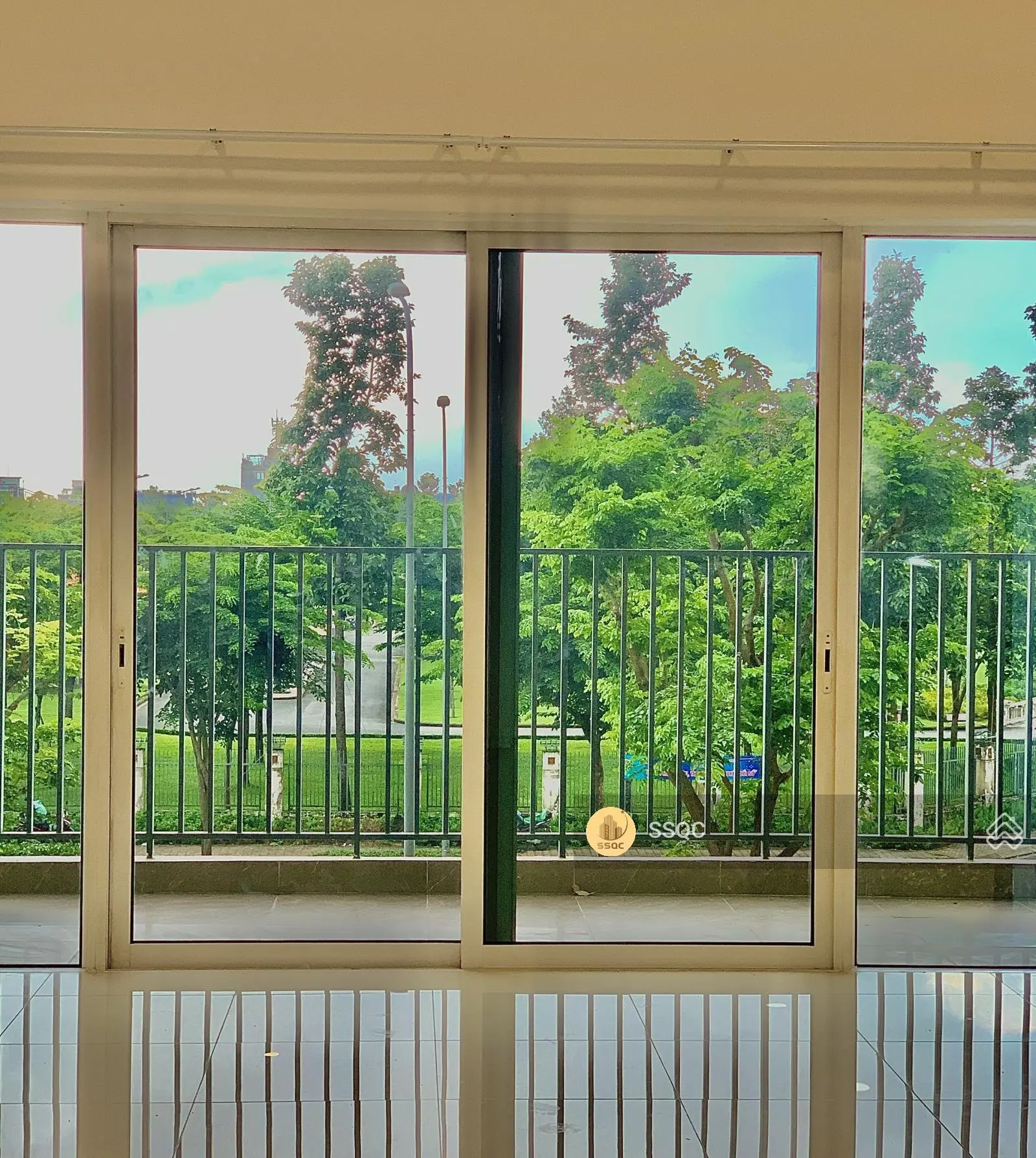 Tin thật 100% - chuyên bán căn hộ 2PN giá siêu rẻ, nội thất hiện đại, view hoa hậu ở Vista Verde