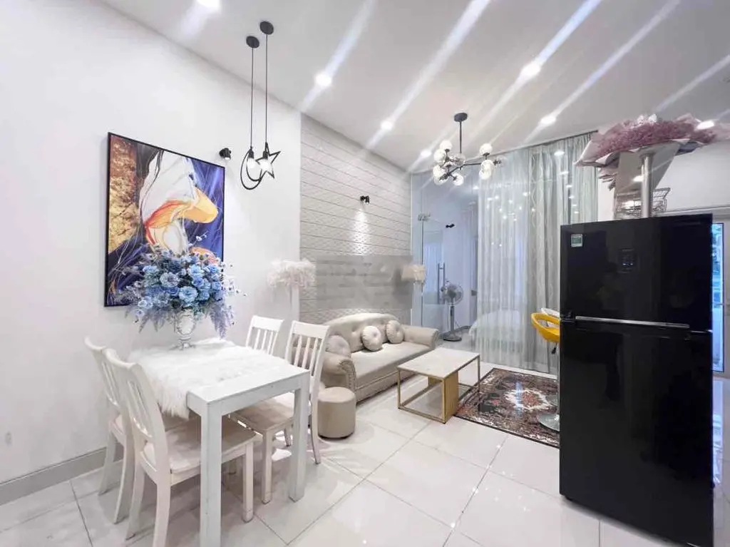 Căn hộ view công viên đầy đủ nội thất giá tốt The Botanica Novaland
