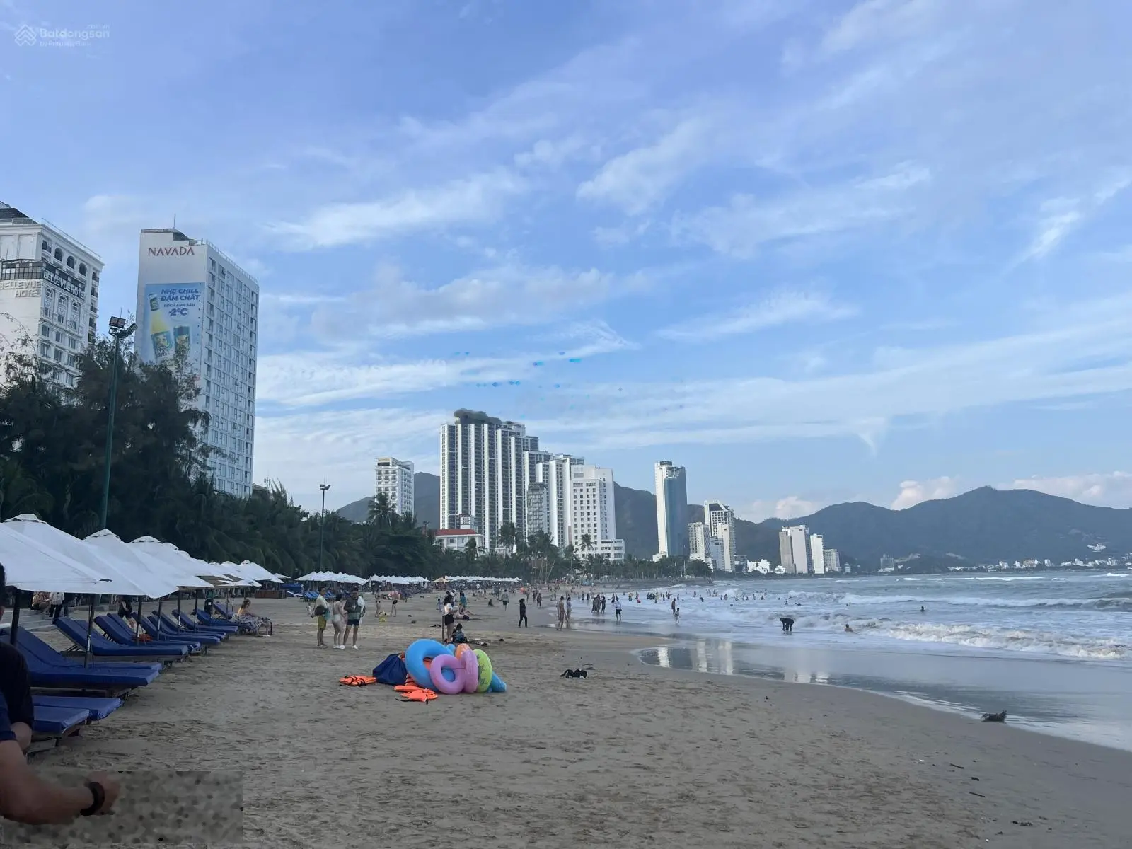 Bán đất hẻm 5m Phạm Văn Đồng, Vĩnh Hoà, Nha Trang, dt 161m2 (ngang 5,3m) hướng đông - Giá 55tr/m2