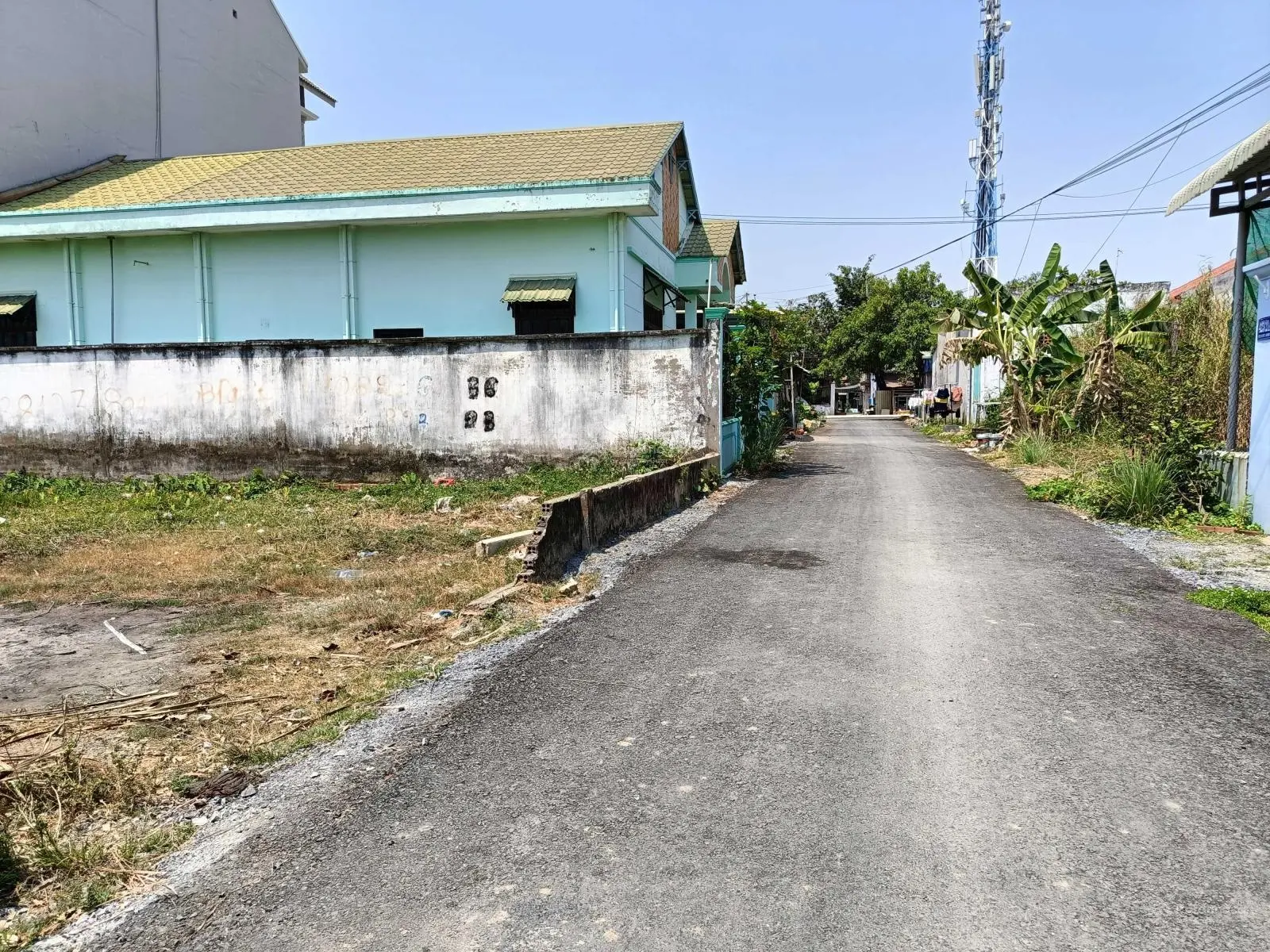 Bán 200m2 thổ cư 1 sẹc đường Long Phước, cách Mt đường LP 20m gần Đại Học Luật. P Long Phước Q9 HCM