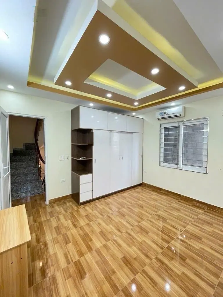 BÁN NHÀ THẠCH BÀN- VIEW HỒ- GẦN CHỢ DÂN -AN NINH- TRƯỜNG HỌC 1, 2,3 XUNG QUANH - 32M5T- NHỈNH 4 TỶ