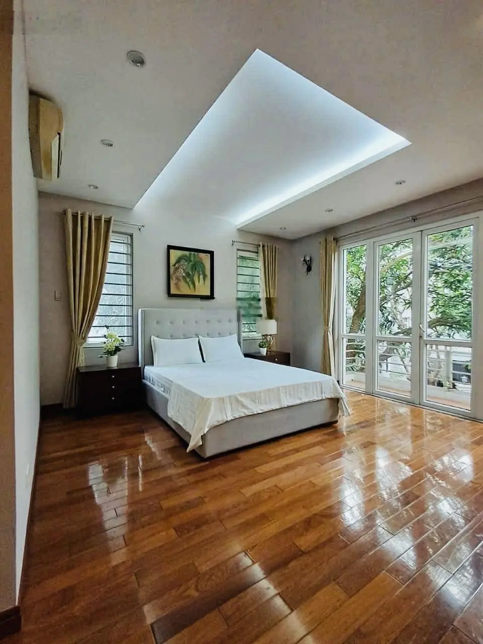 Biệt thự liền kề Vườn Đào Lotte Tây Hồ, gara ô tô sân vườn, an ninh 24/24, không gian trong lành