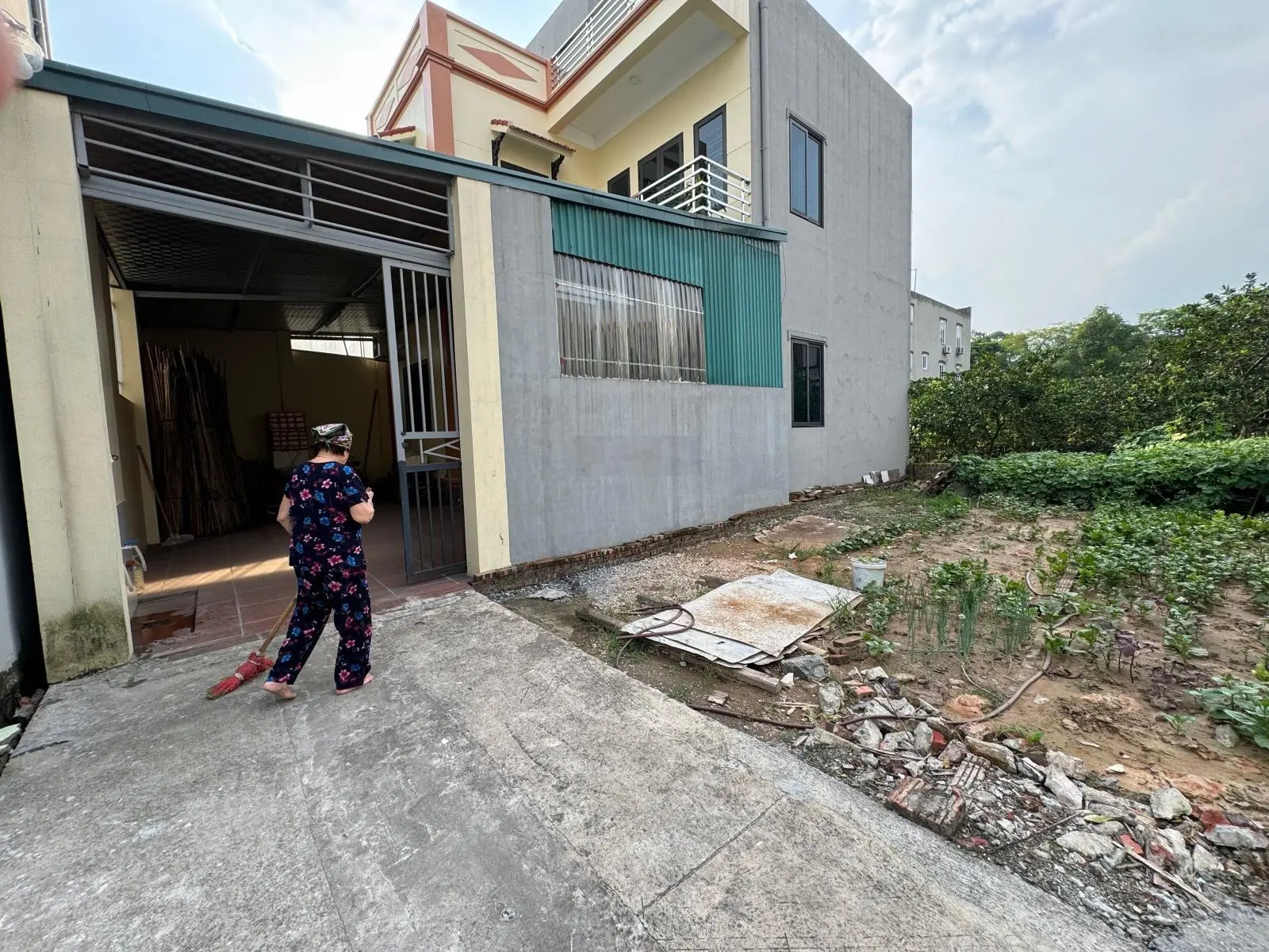 Bán mảnh đất tại Vân Nội, Đông Anh. Diện tích 44m2, mặt tiền, full thổ cư, giá 1,8 tỷ