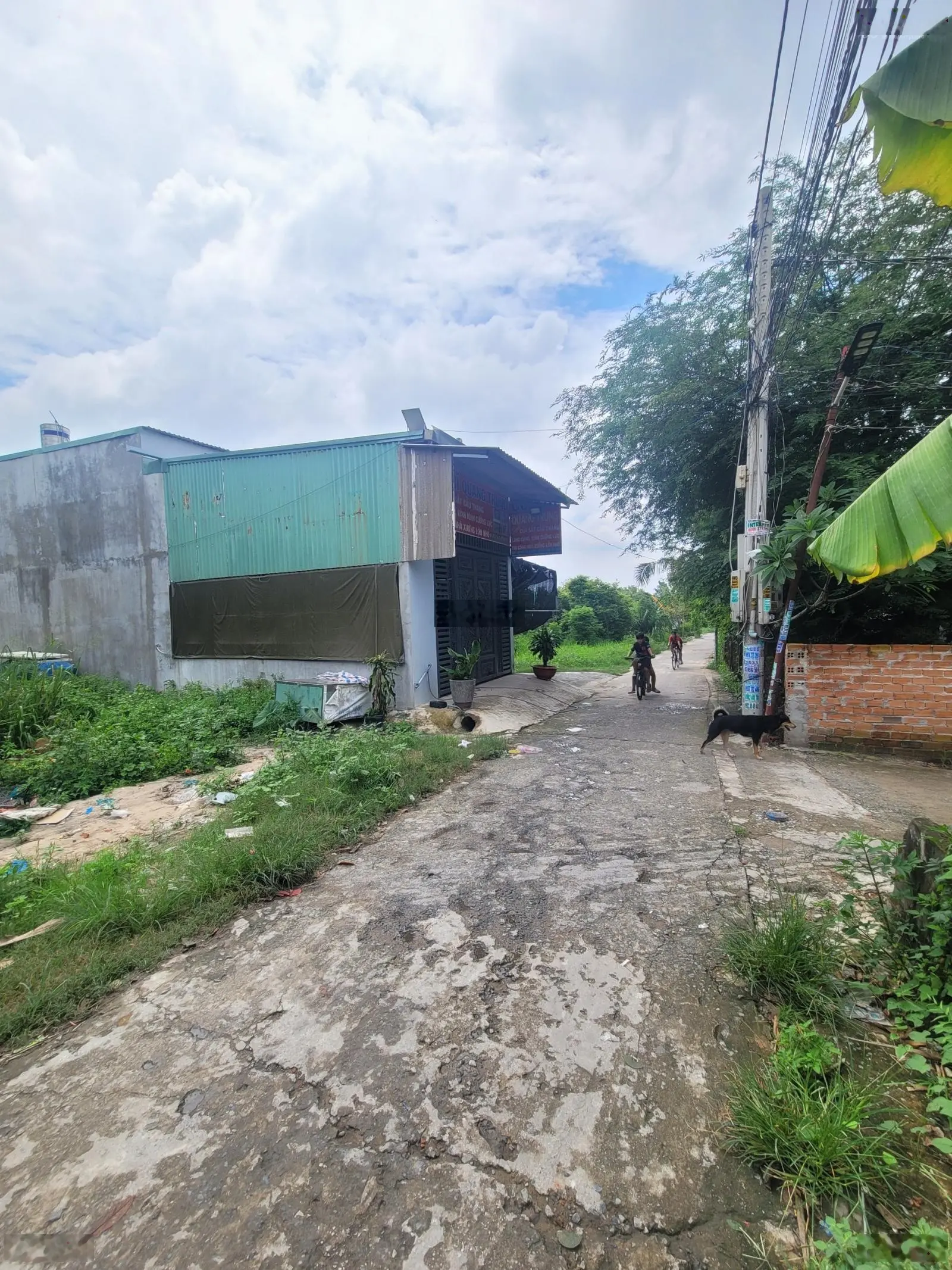 2 tỷ 200 Bán đất cách đường Nguyễn Thị Tươi 100m P. Tân Bình TP. Dĩ An