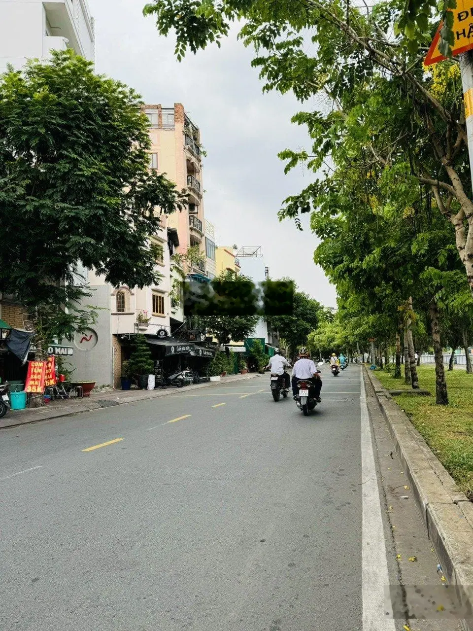 Bán building văn phòng mặt tiền Trường Sa, Quận 3. DT 5.5x16m. 6 tầng. HĐT 80tr/tháng. Giá 32 tỷ