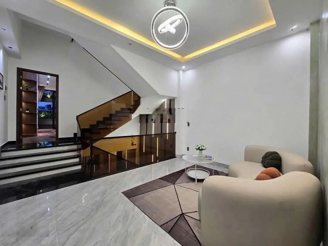 Nơi thăng hoa của đẳng cấp - Tuyệt phẩm 3.5 tầng đường 10m5 Hồ Tùng Mậu gần biển, có phòng tập Yoga