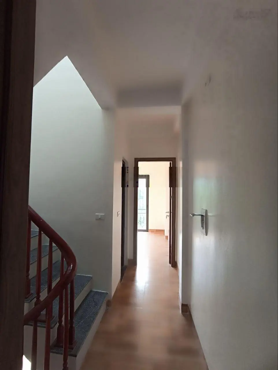 Bán nhà lô góc 30m2x4T, 2,9 tỷ, La Tinh-Đông La gần khu đấu giá.