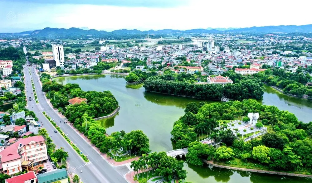 Bán khách sạn luôn full khách gần trung tâm thành phố Tuyên quang