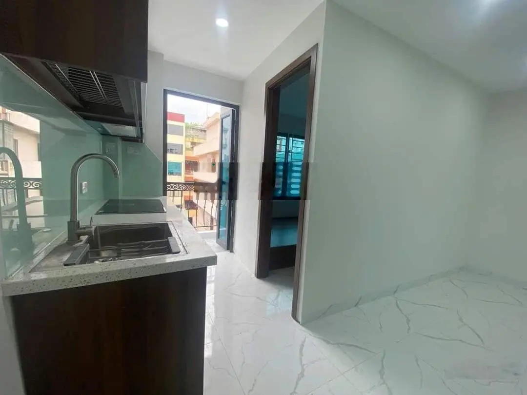 Bán Gấp nhà Nguyễn Hoàng 70m2 x 8 tầng mặt tiền 5 m ô tô tránh 11 phòng khép kín full nội thất