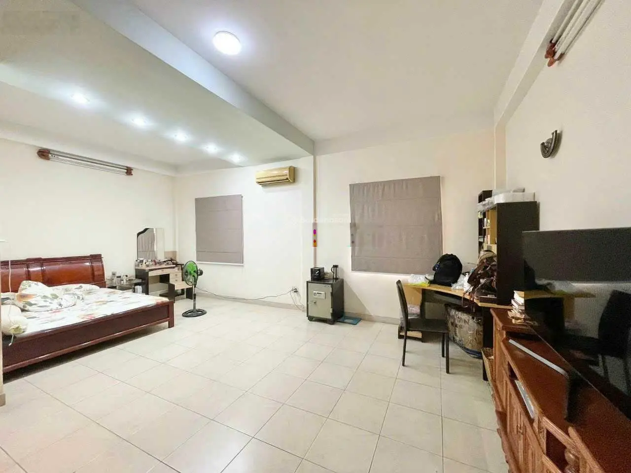 Cần tiền chủ cần bán gấp, nhà đường số 25, Gigamall, p. Hiệp Bình Chánh, Q. Thủ Đức