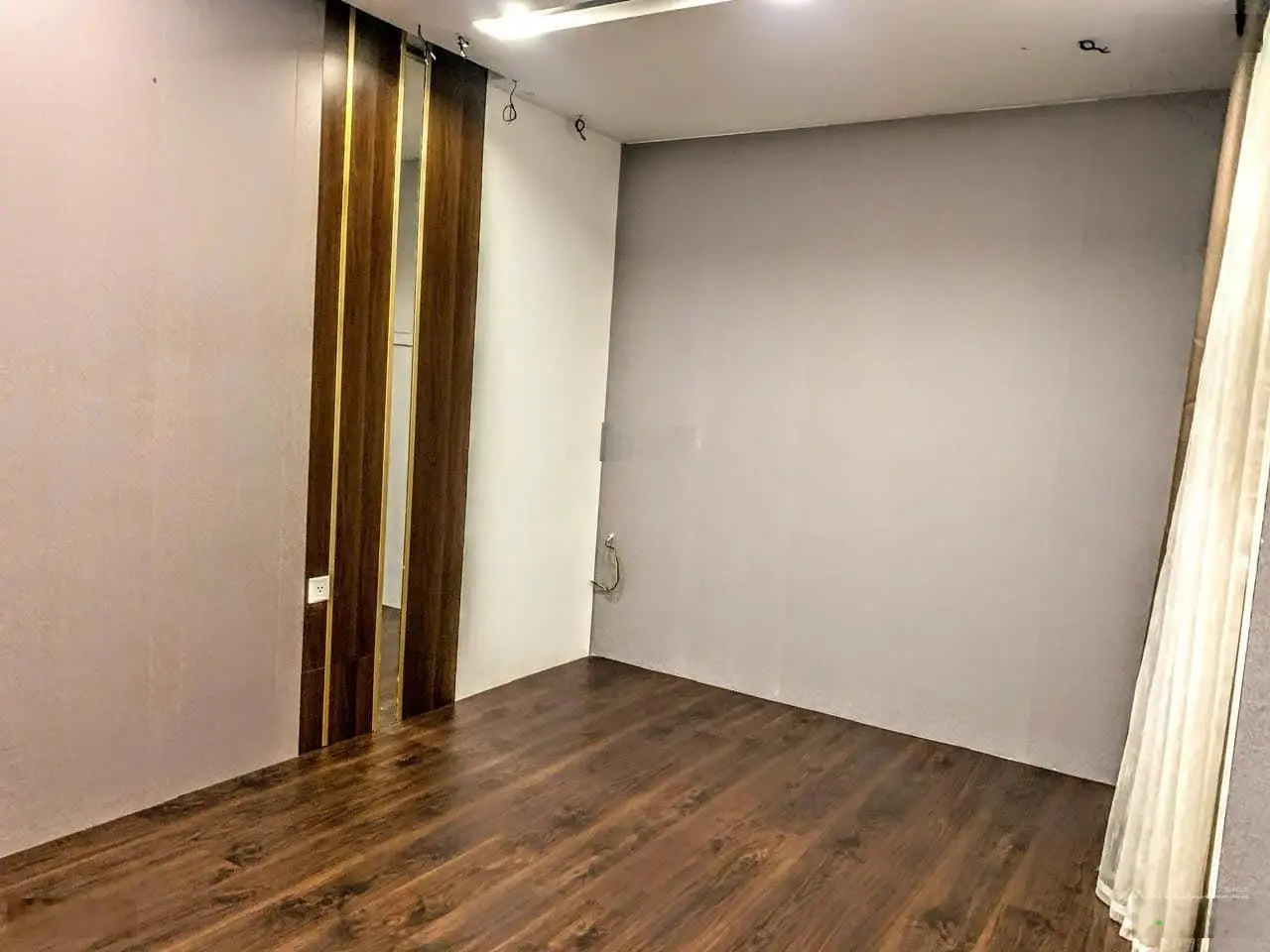 Căn hộ celadon city khu Emerald 98m2 3PN 2WC HĐMB giá 3.99tỷ