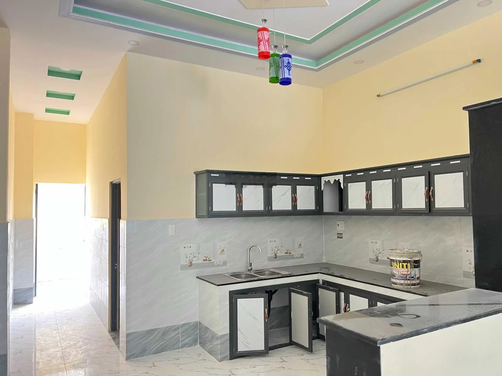 NHÀ KDC CẦU TRÀM CÁCH CHỢ BÌNH CHÁNH 15 PHÚT , SỔ HỒNG RIÊNG,THANH TOÁN 20% SỞ HỮU NGAY