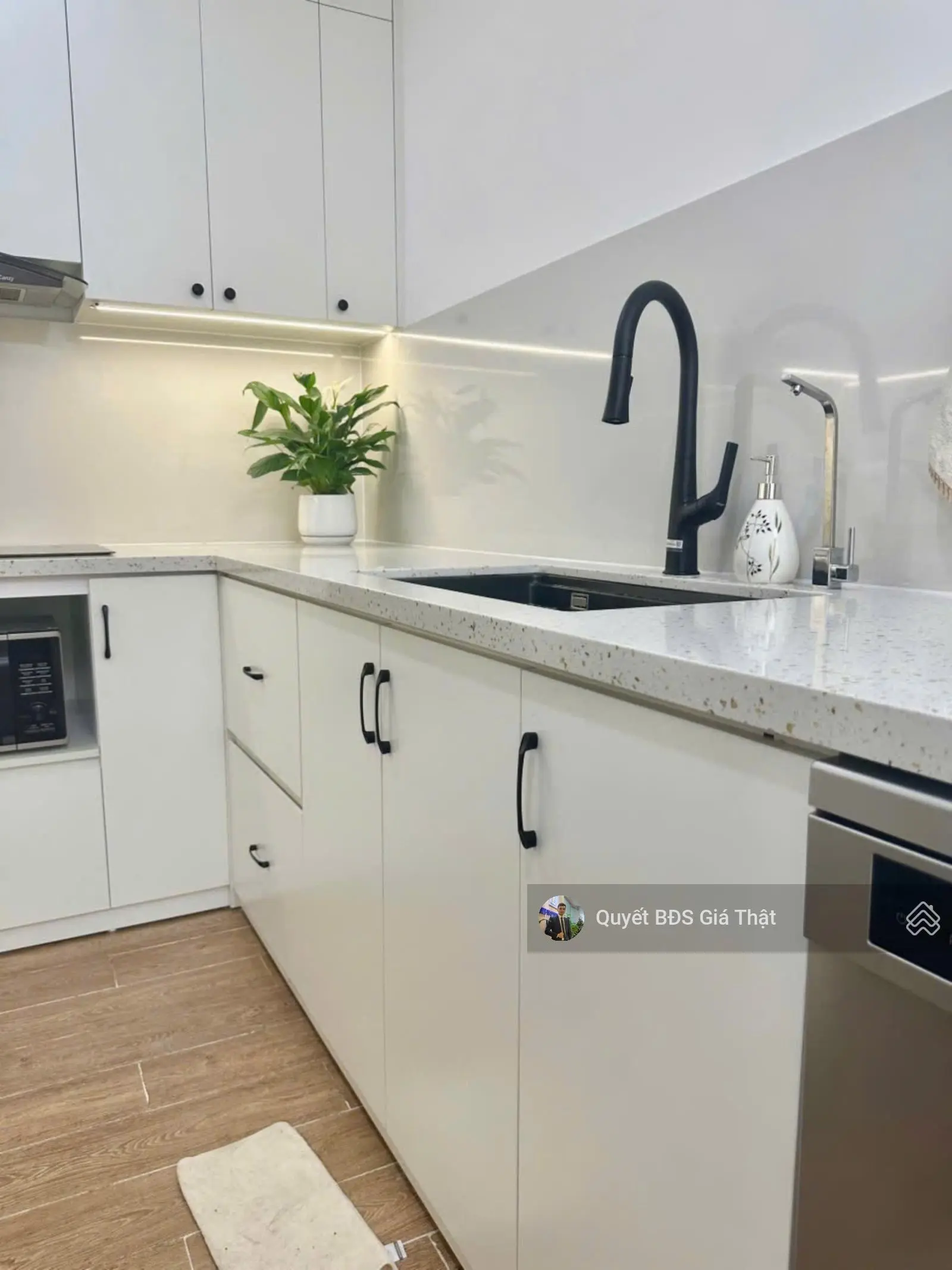 (Giá thật) chính chủ bán căn 83m2 3PN + 2WC tầng trung full nội thất đẹp 5 tỷ CC An Bình Plaza