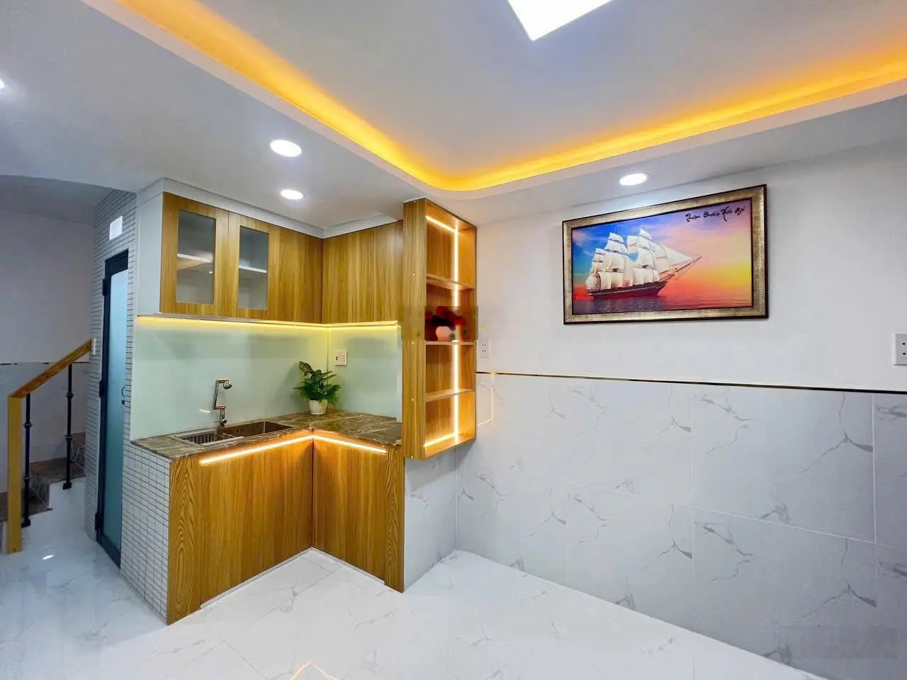 Bán nhà mới 100% cực đẹp Trần Hưng Đạo, P5, Quận 5, hẻm 3m thông cách mặt tiền 20m, ngay trung tâm