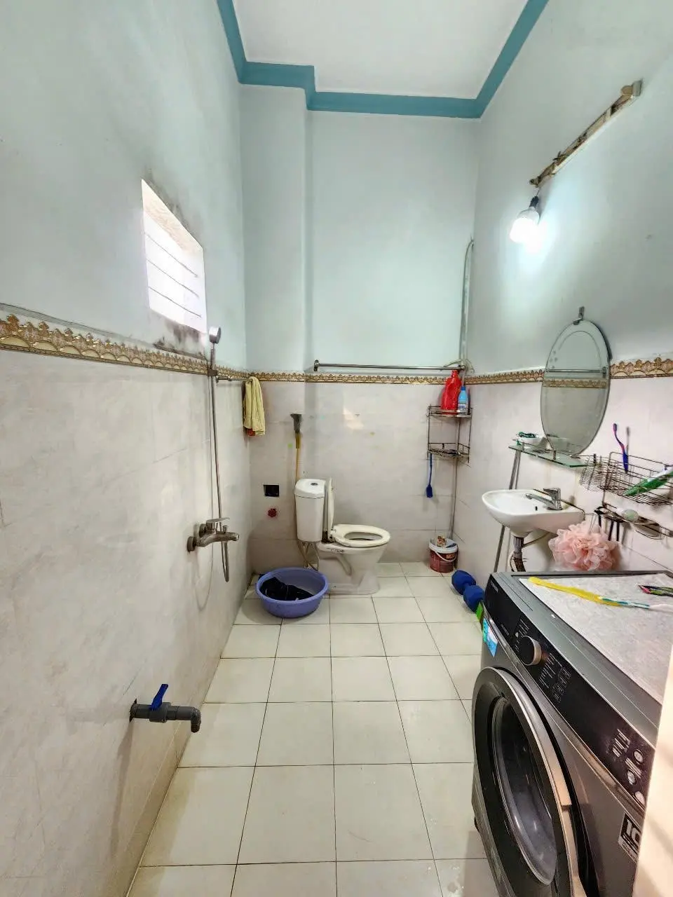 Bán nhà 1 trệt 1 lầu Tum MT đường Hai Bà Trưng buôn bán sầm uất P.đông Hòa Tp Dĩ An