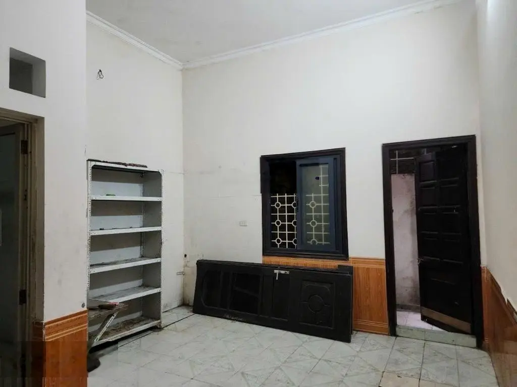 Bán nhà mặt phố quan nhân 70m2- mặt tiền 4.5m - giá 17 tỷ 800 (thương lượng)