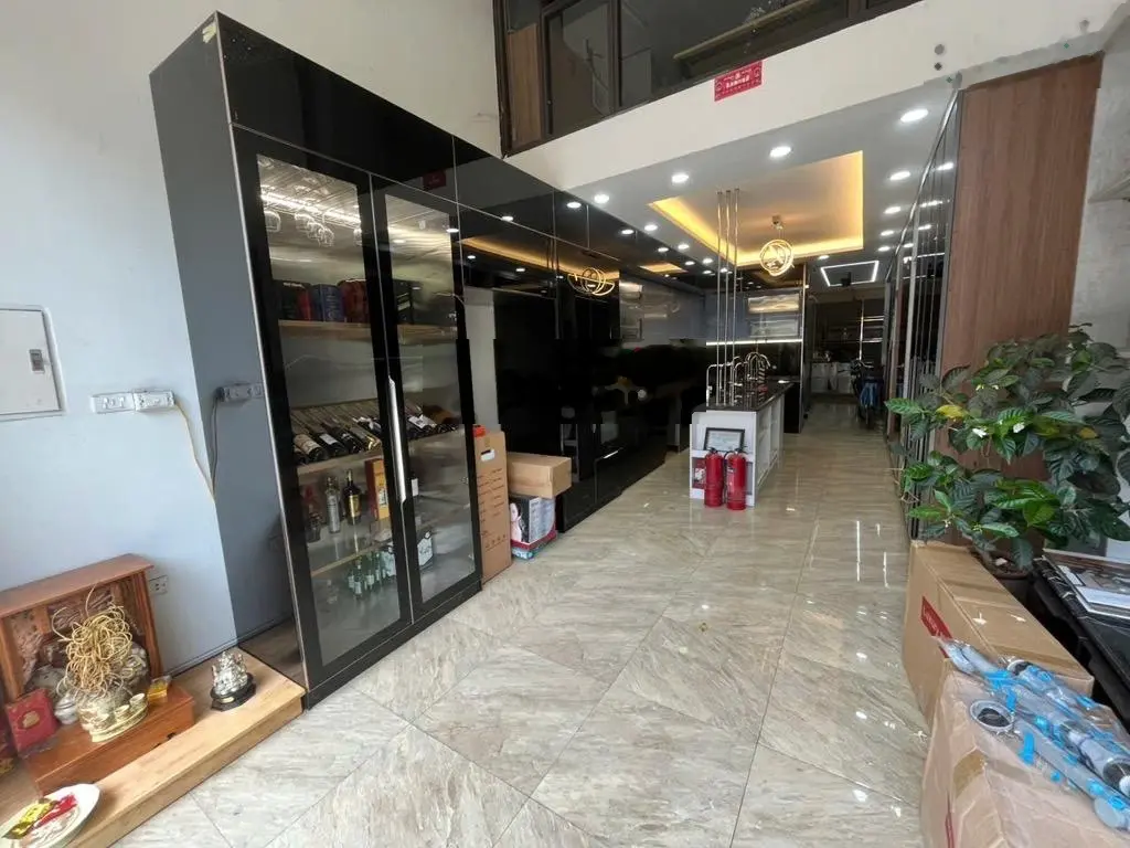 Mặt phố Đàm Quang Trung- vỉa hè kinh doanh văn phòng. Chủ cần bán gấp