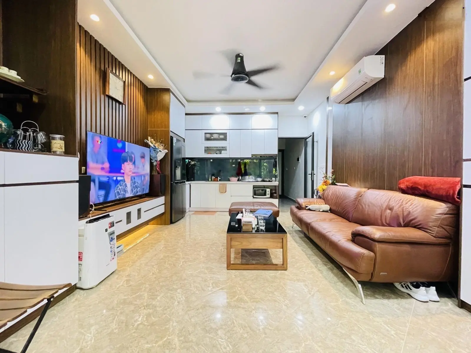 Hiếm! Nhà lô góc Lê Trọng Tấn, ô tô vào tận nhà, 78m, 4 tầng, sổ đỏ chính chủ, giá đầu tư.
