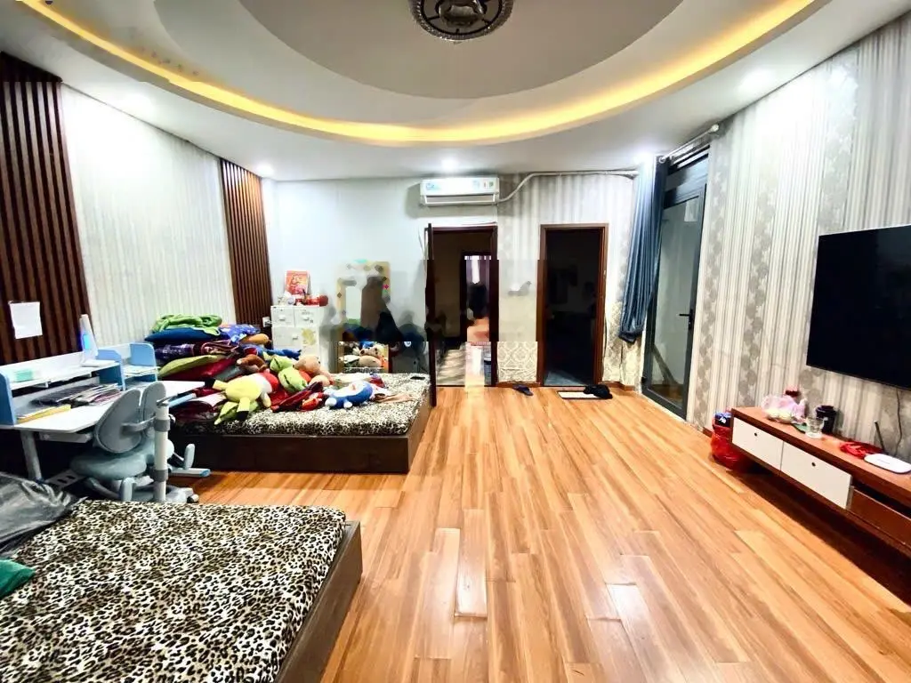 Nhà siêu đẹp diện tích khủng chủ nhiệt bán giá 11.4 tỷ