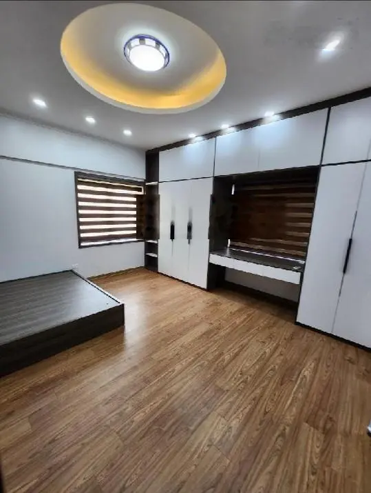 Bán nhà tập thể tầng 1 Doãn Kế Thiện 65m2, ô tô đỗ cửa, kinh doanh, Full N/T, ở ngay, giá 4,1 tỷ