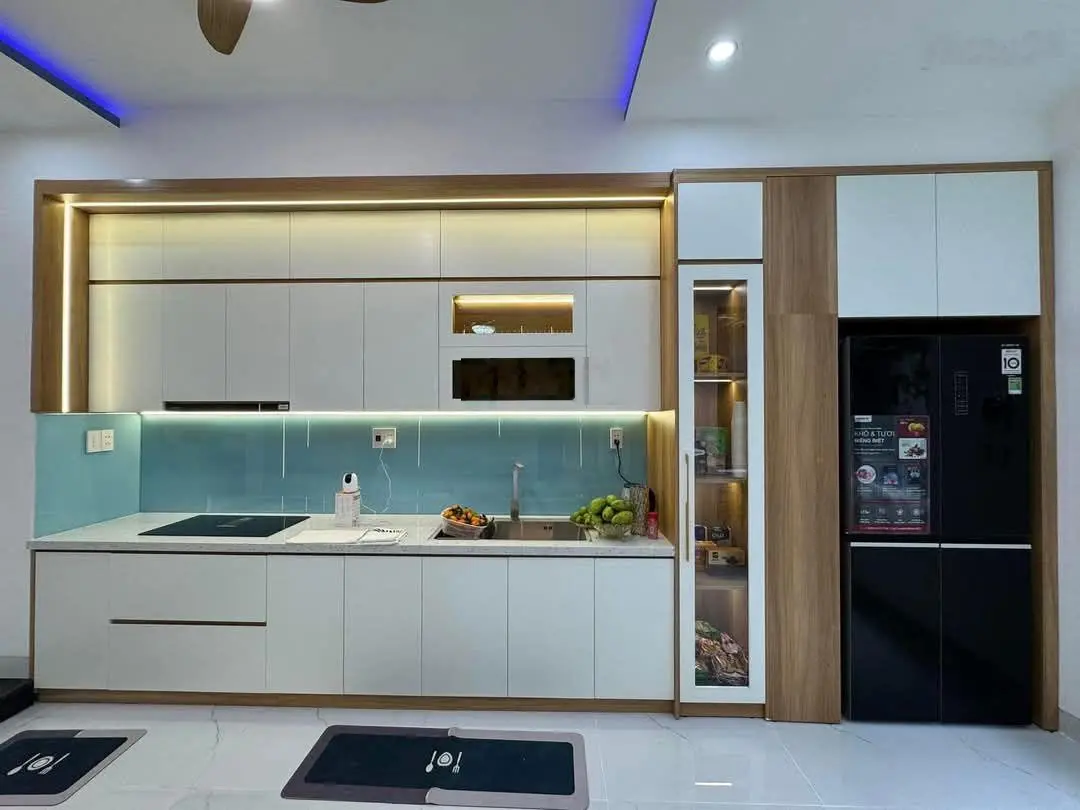 Bán gấp nhà đẹp gần chợ Bình Chánh, 1,54tỷ/70m2, 1 trệt 1 lầu, sổ sách đầy đủ