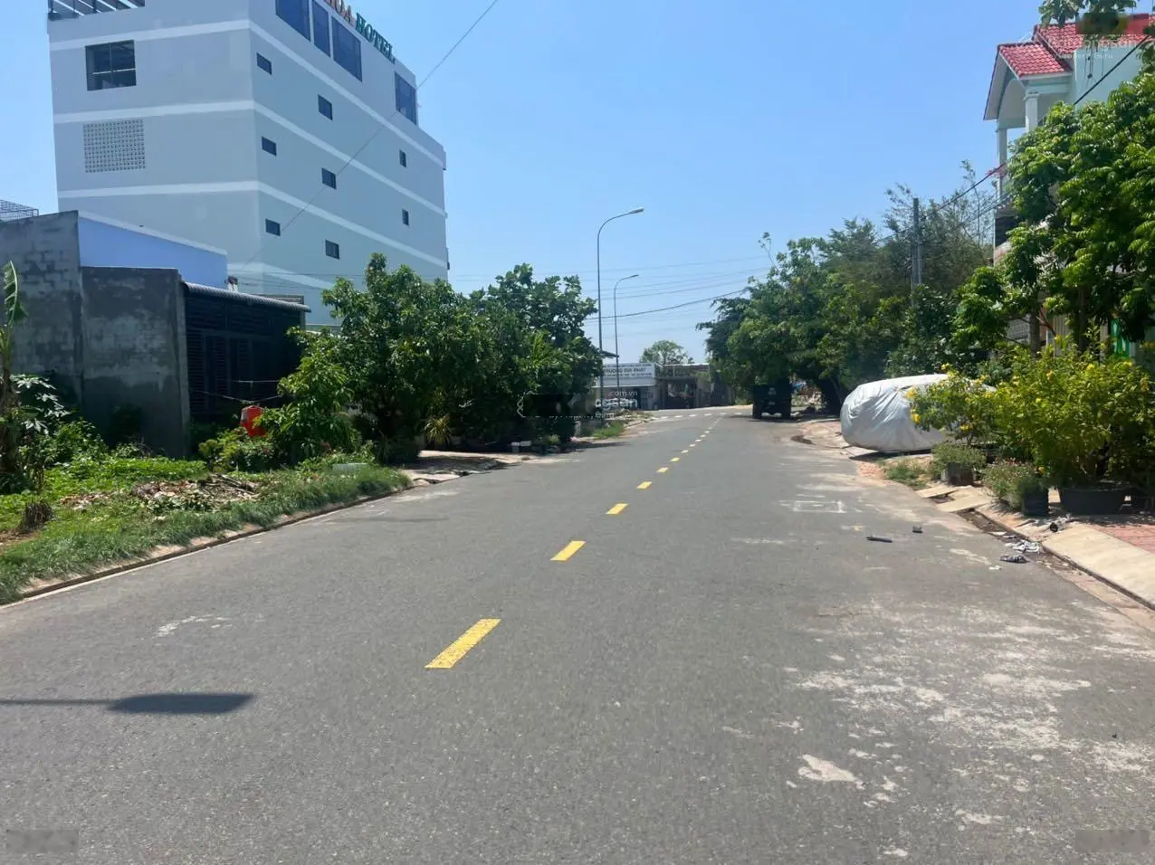 Cần bán lô đất đẹp 100m2 thổ cư - MTKD Hoàng Bích Sơn - Phan Thiết - giá rẻ