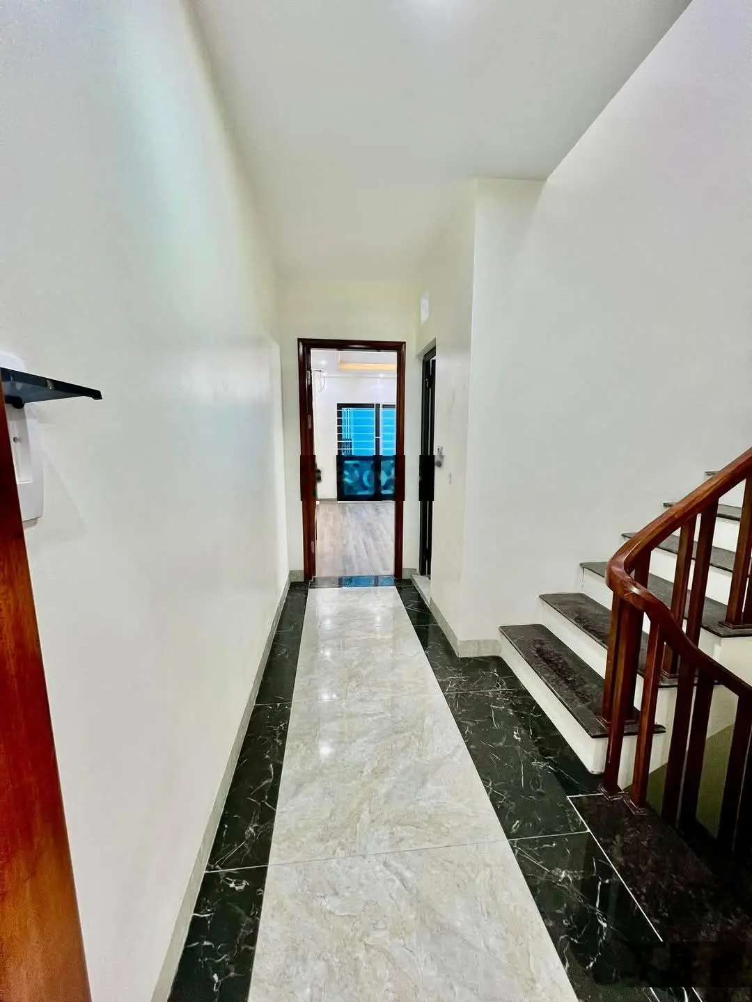Bán nhà phố Nguyễn An Ninh, phân lô 49m2 * 5 tầng * 6PN * 8,6 tỷ. Ba gác đỗ cửa, 2 thoáng, gần phố.
