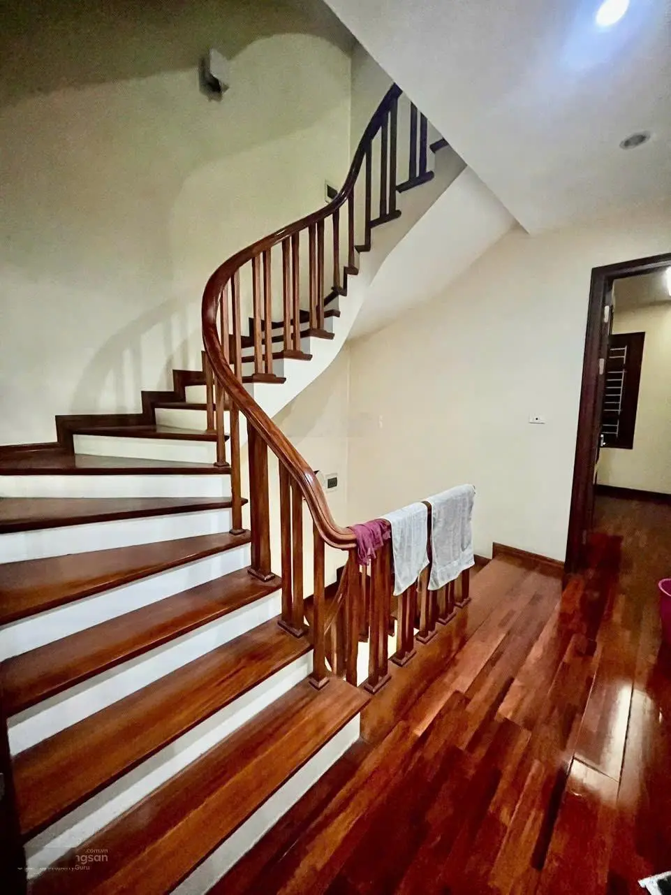Cần bán biệt thự 90m2 chỉ 31 tỷ tại tam trinh, hoàng mai, oto tránh, vỉa hè 2 bên, kd, mặt tiền 6m