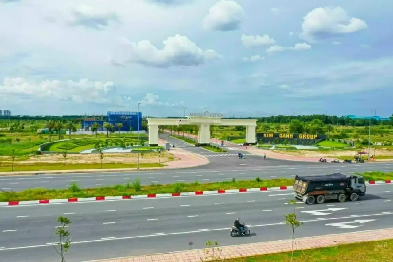 Bán đất 900 triệu, diện tích 105m2 giá 900tr, mặt tiền đường 25C, Xã Phú Hội, trung tâm hành chính