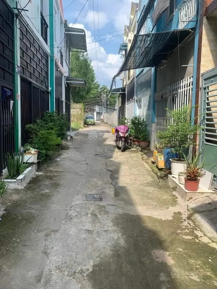 Bán căn nhà Nguyễn Viết Xuân, An Bình Dĩ An Bình Dương 60m2 sổ sẵn