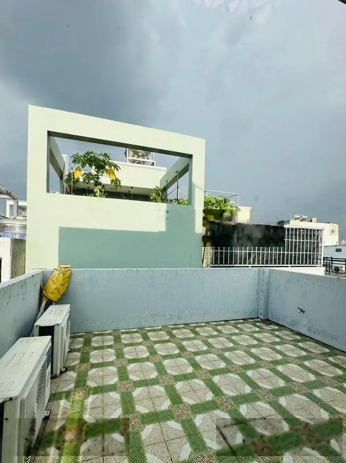 Bán nhà 4 tầng mới ở ngay âu dương lân , quận 8 , xe hơi sát hẻm , 4pn 4wc , nhỉnh 6 tỷ
