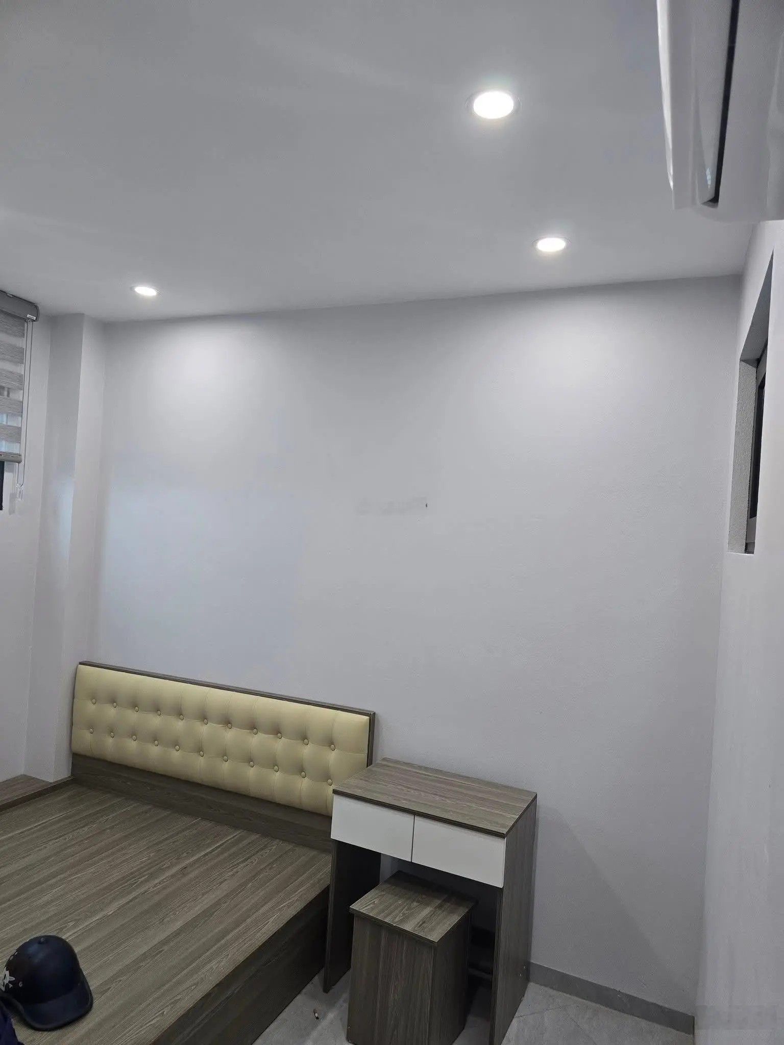 Bán nhà dòng tiền xuân phương 25 p . ba bước ra đường 70 giá 18x tỷ.