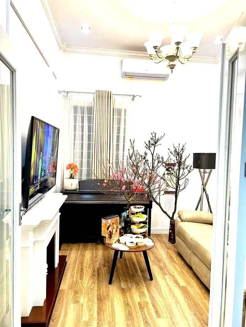 Bán nhà Tây Mỗ. Diện tích: 34m2. Ôtô đỗ cổng, full nội thất Nhập Âu. Gọi ngay 0936936683 (em Mừng)